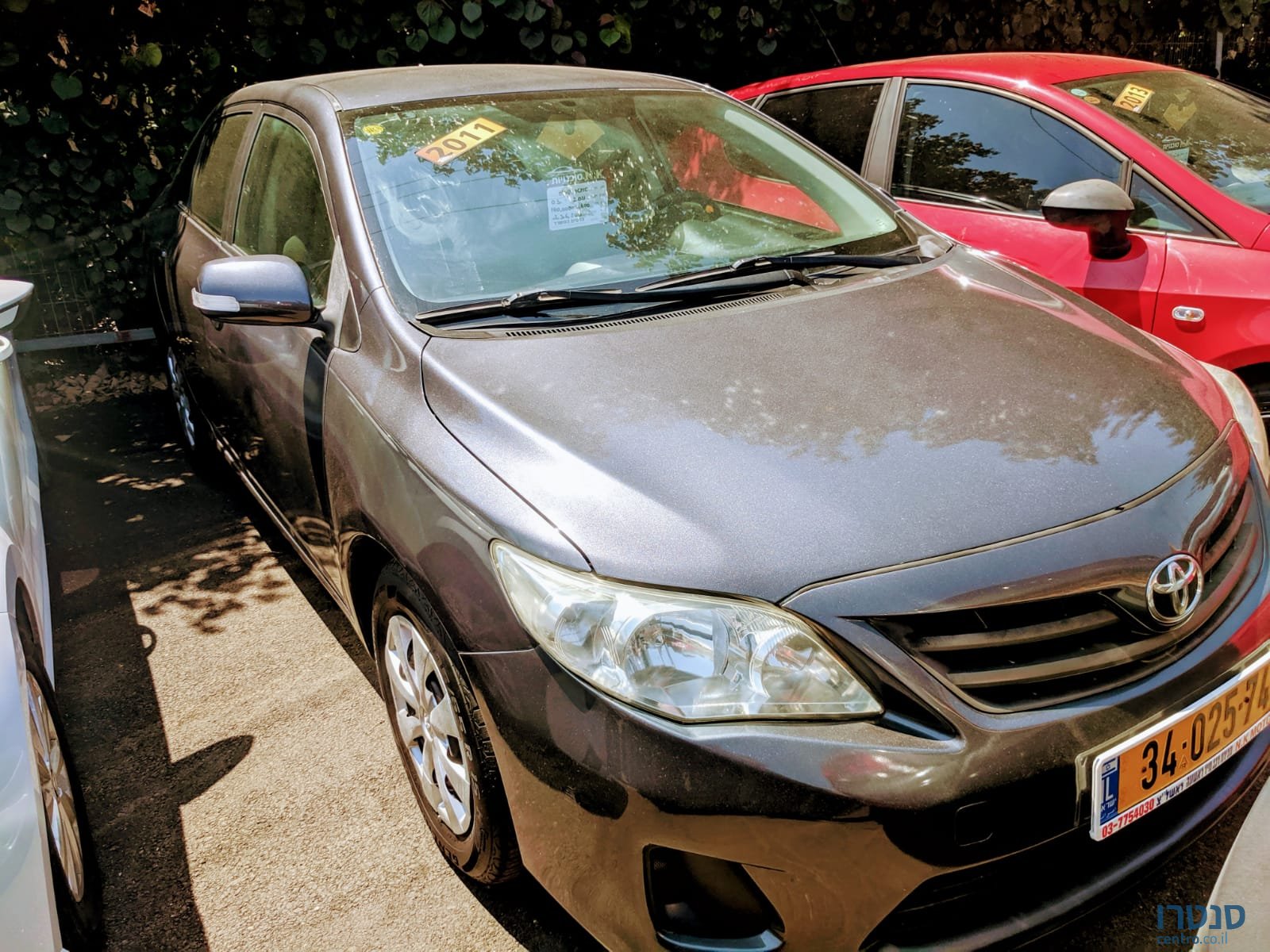 2011' Toyota Corolla photo #1