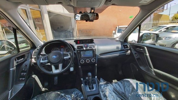 2017' Subaru Forester photo #3