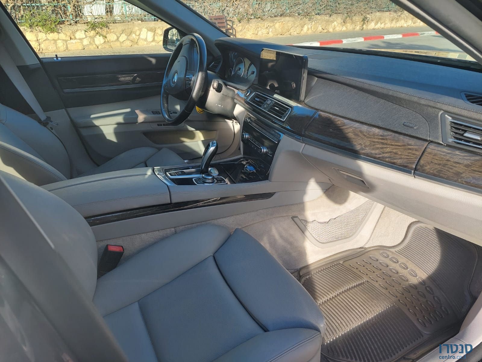 2011' BMW 740 ב.מ.וו photo #2