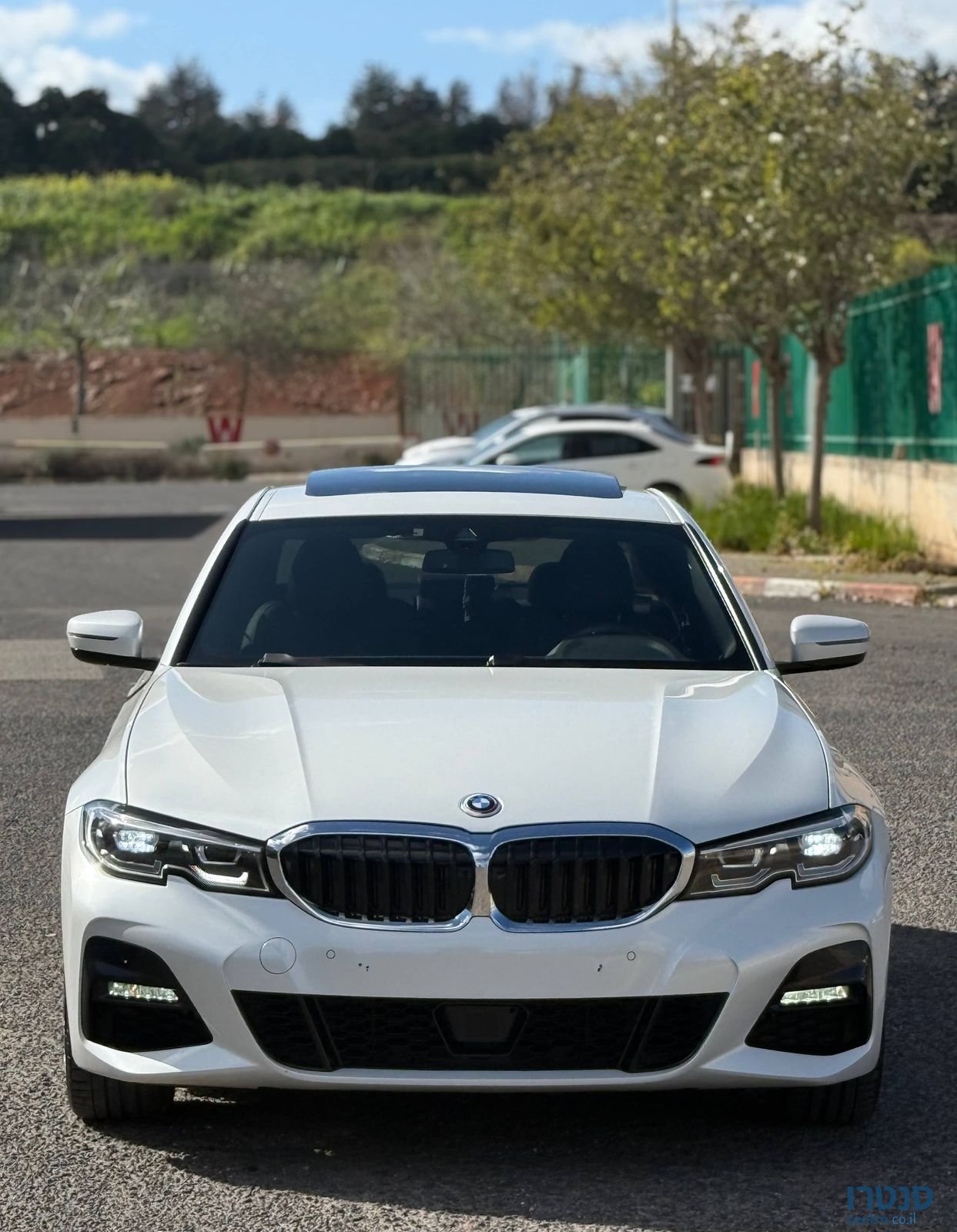 2022' BMW 3 Series ב מ וו סדרה 3 photo #1