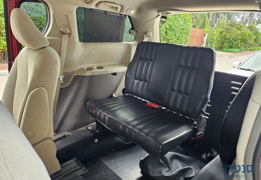 2015' Toyota Sienna טויוטה סיינה photo #6