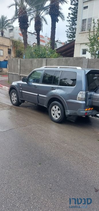 2008' Mitsubishi Pajero מיצובישי פג'רו photo #1