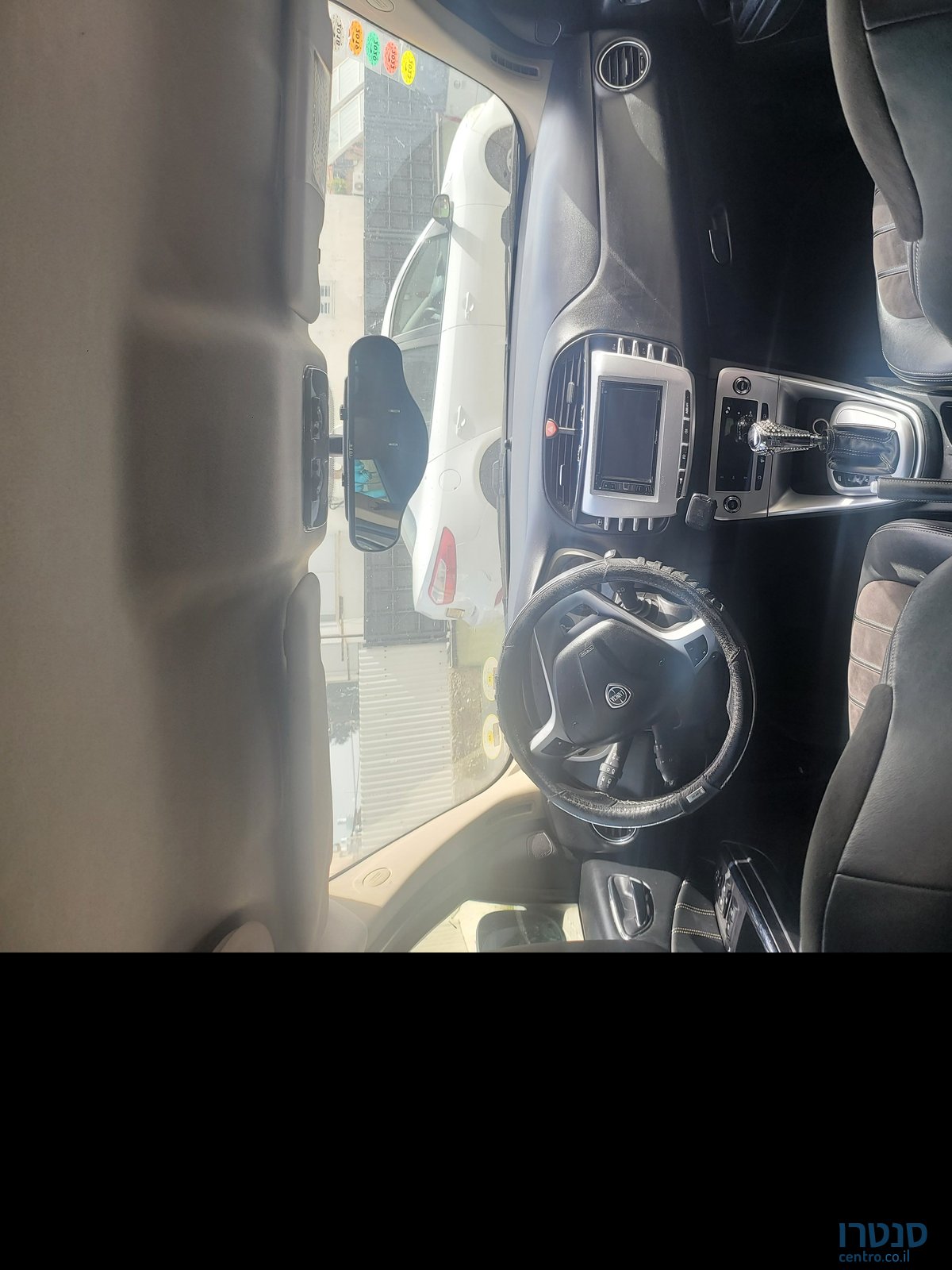 2011' Lancia Delta לנציה דלתא photo #1