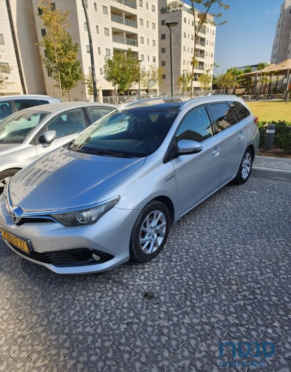 2016' Toyota Auris טויוטה אוריס photo #6