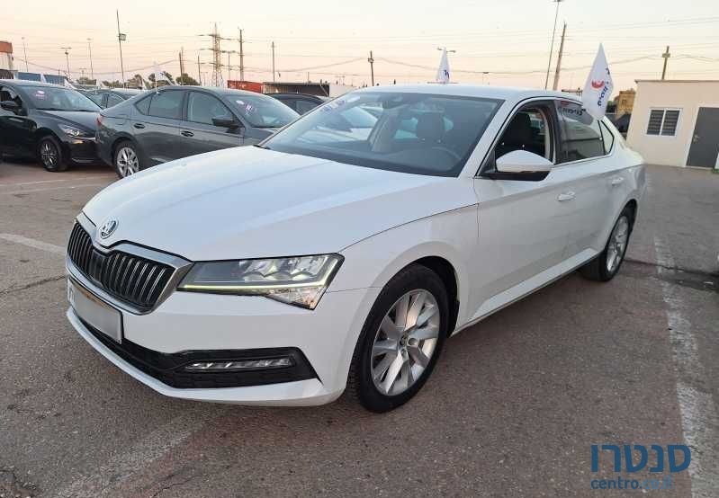 2020' Skoda Superb סקודה סופרב photo #4