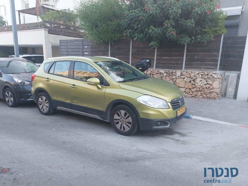 2015' Suzuki SX4 סוזוקי קרוסאובר photo #1