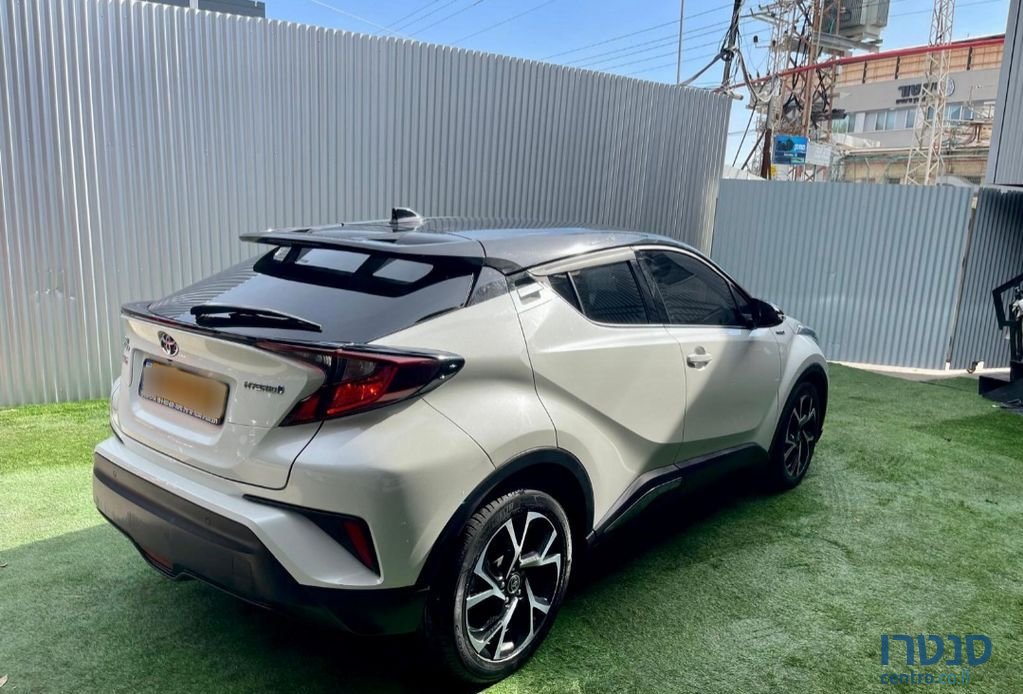 2020' Toyota C-HR טויוטה photo #5
