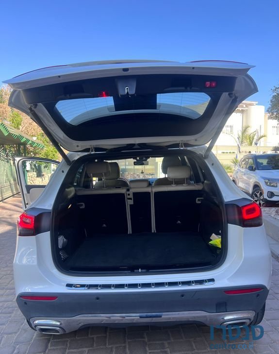 2021' Mercedes-Benz GLA מרצדס photo #4