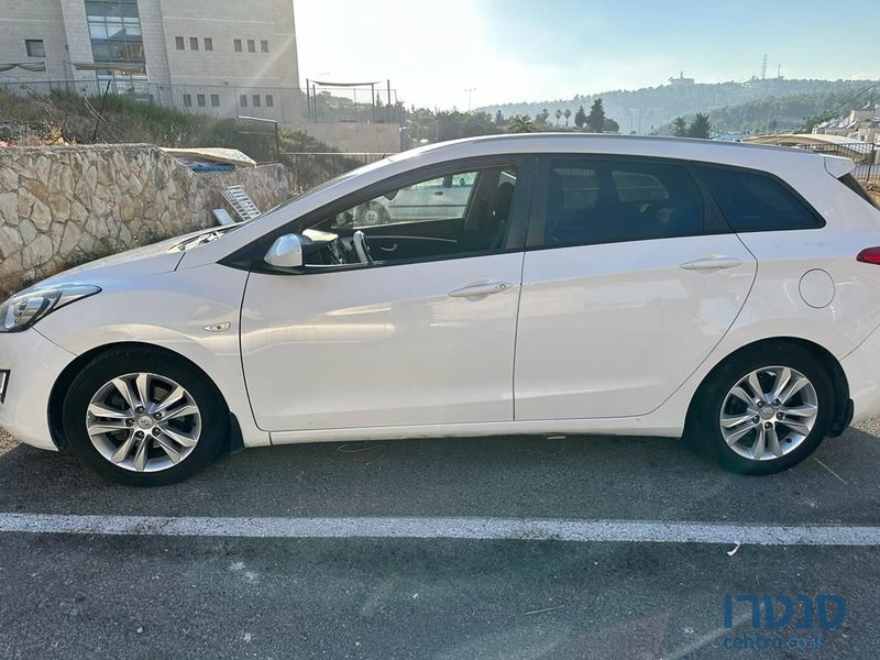 2015' Hyundai i30 יונדאי photo #2