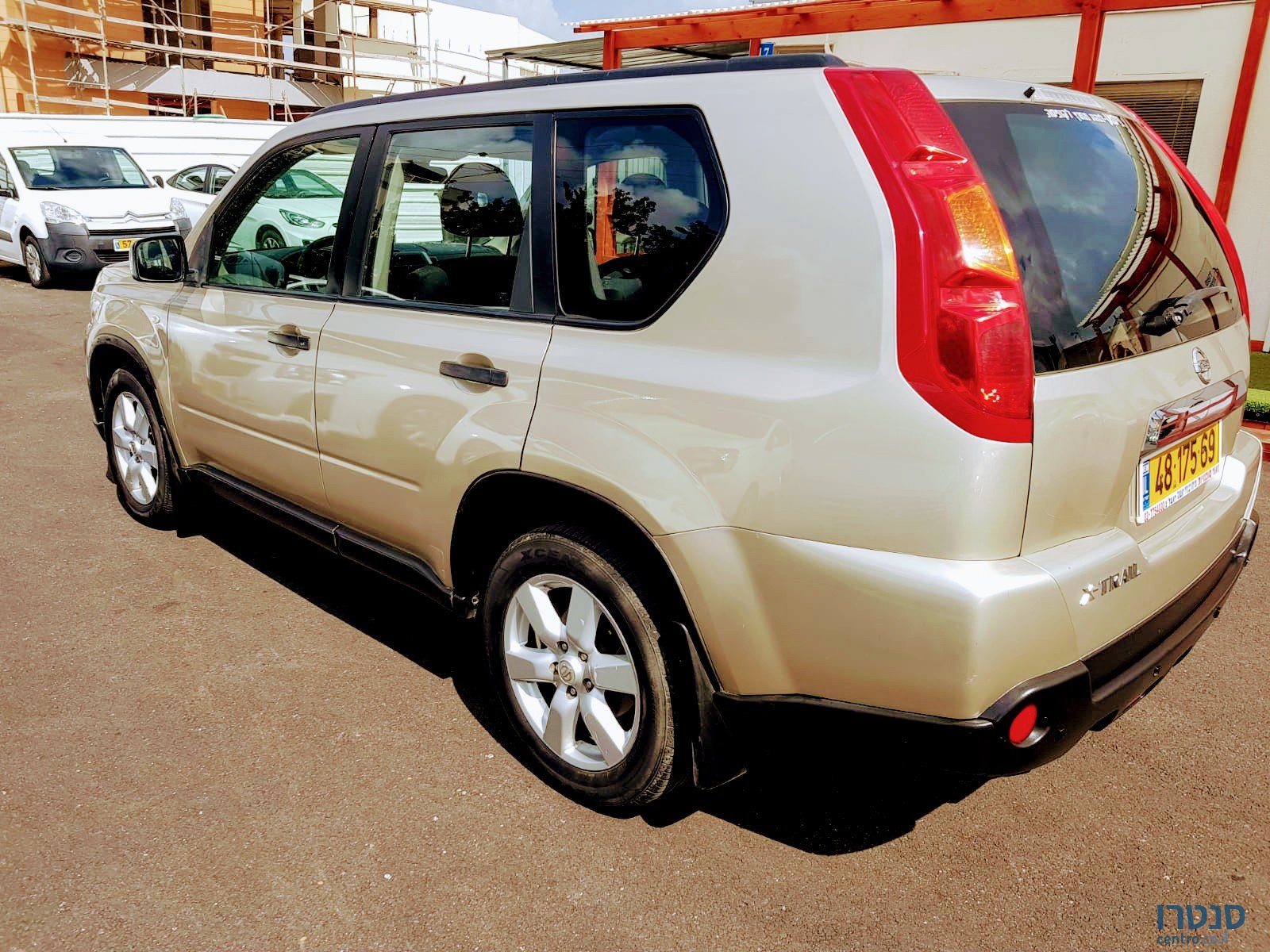 2009' Nissan X-Trail photo #2