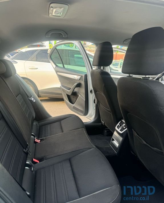 2019' Skoda Octavia סקודה אוקטביה photo #4