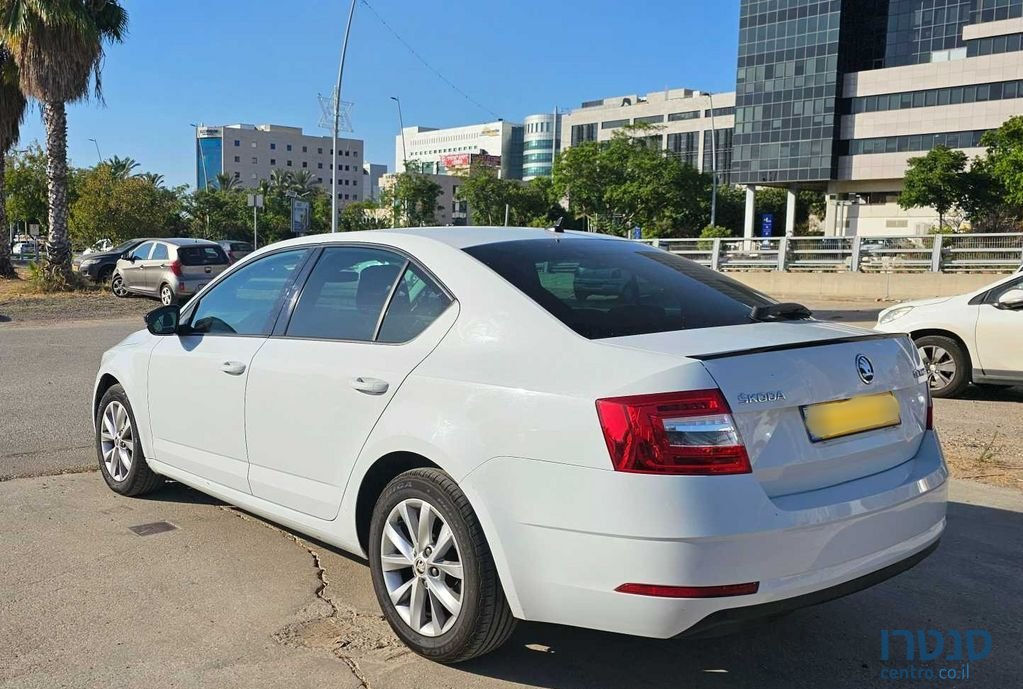 2020' Skoda Octavia סקודה אוקטביה photo #4