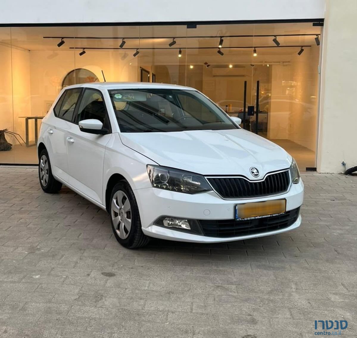 2016' Skoda Fabia סקודה פאביה photo #1