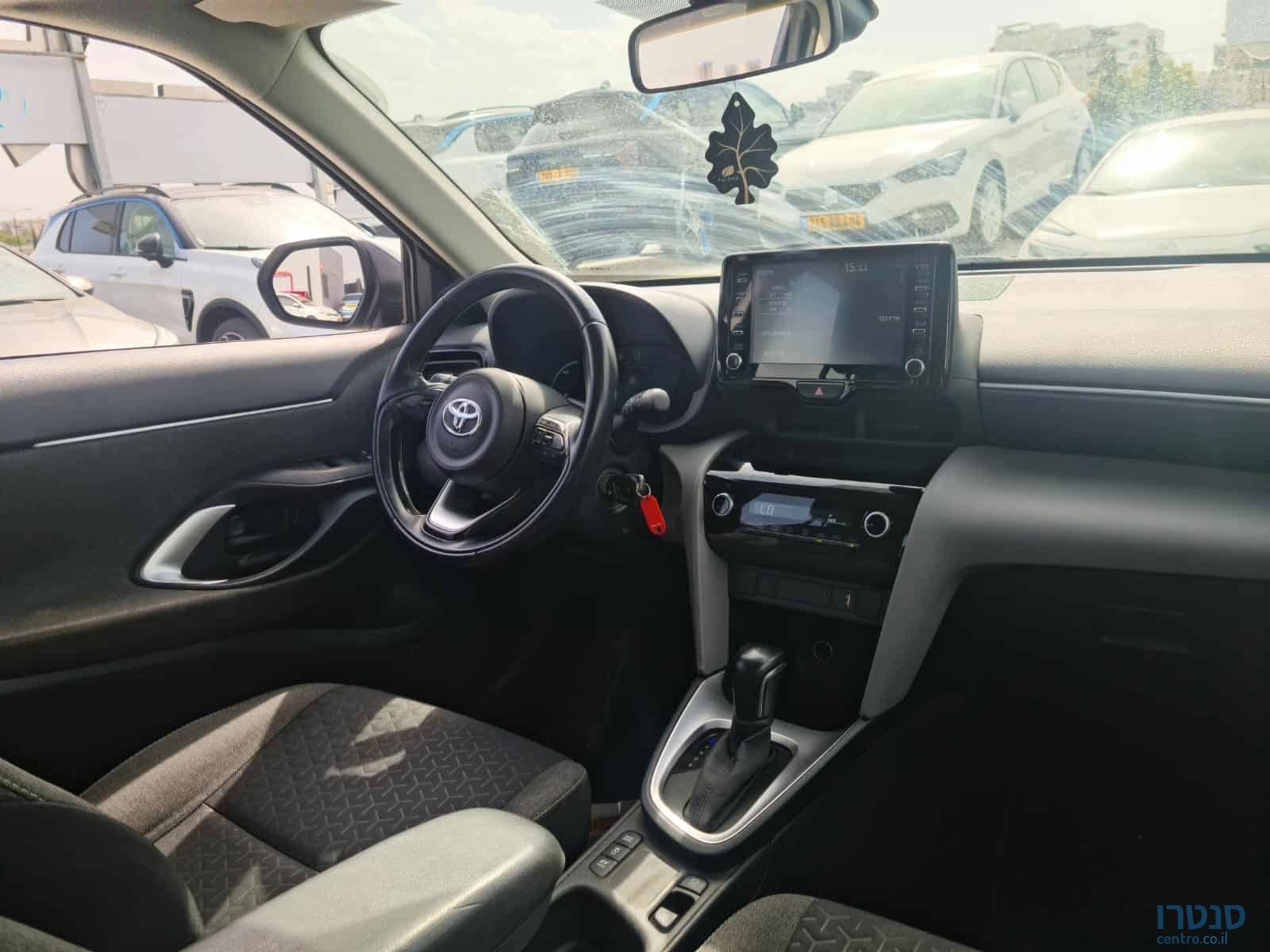 2022' Toyota Yaris Cross photo #5