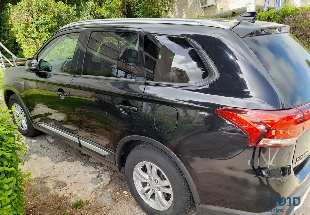 2017' Mitsubishi Outlander מיצובישי אאוטלנדר photo #4