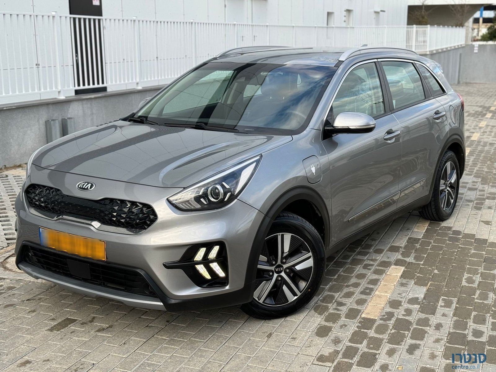 2021' Kia Niro photo #2