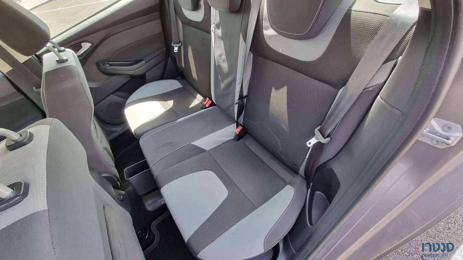 2014' Ford Focus photo #5