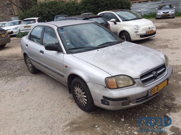 2000' Suzuki Baleno photo #1