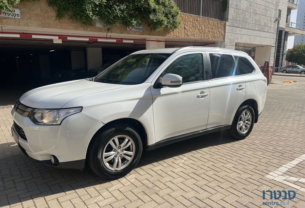 2015' Mitsubishi Outlander מיצובישי אאוטלנדר photo #1