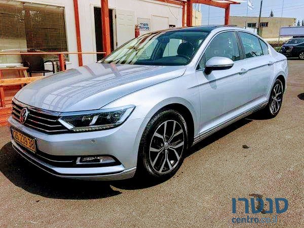 2015' Volkswagen Passat photo #1