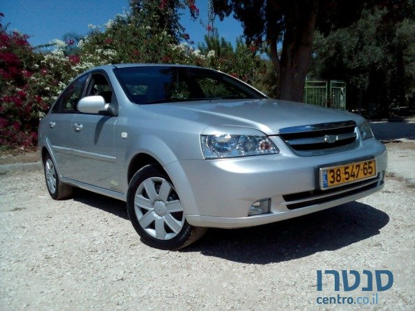 2008' Chevrolet Optra photo #3