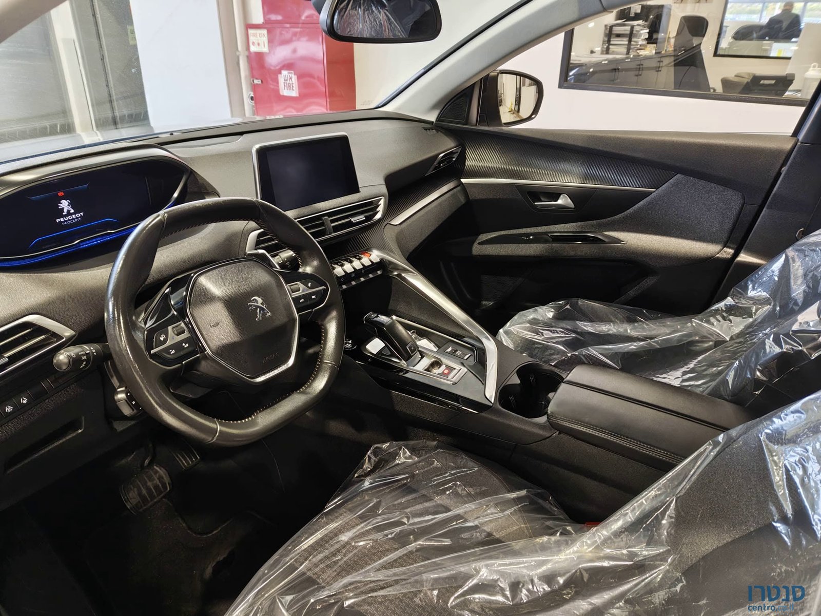 2022' Peugeot 3008 photo #5