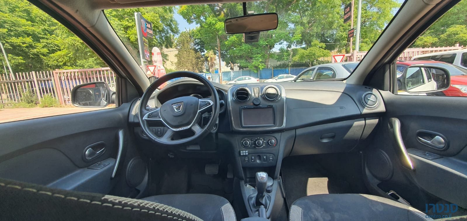 2018' Dacia Sandero Stepway photo #5