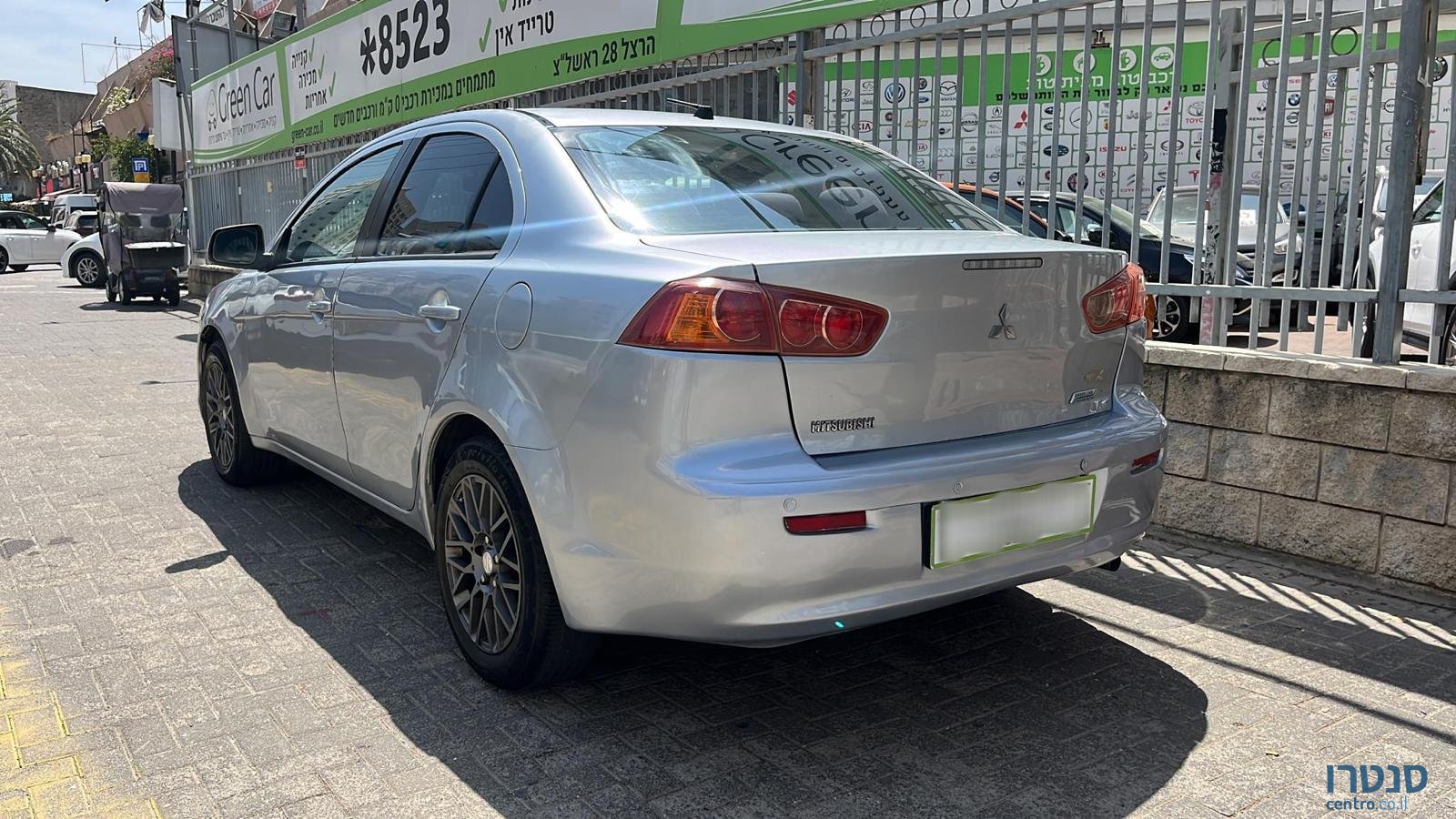 2011' Mitsubishi Lancer photo #5