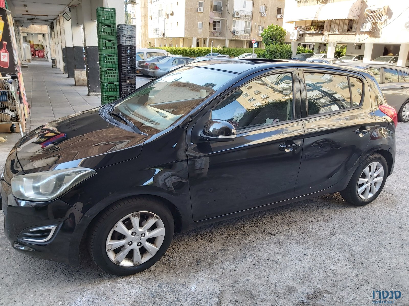 2013' Hyundai i20 יונדאי photo #3