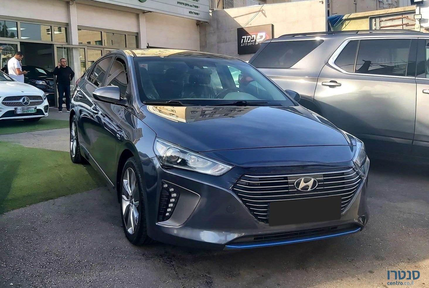 2018' Hyundai Ioniq photo #1