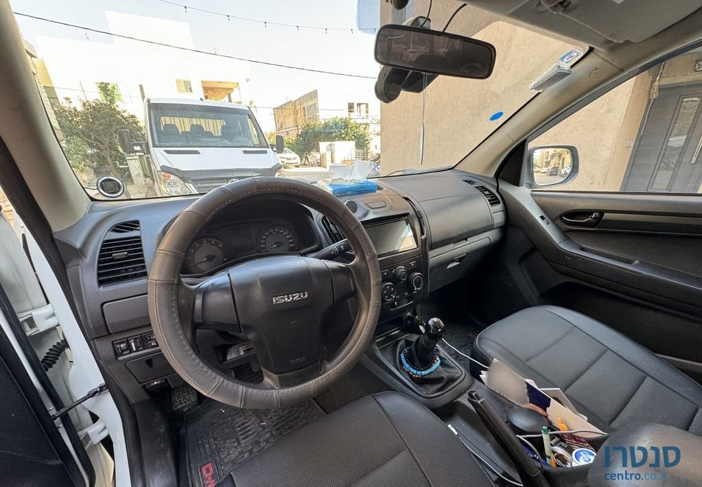 2017' Isuzu 2X4 D-Max איסוזו photo #3