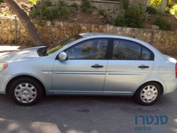 2008' Hyundai Accent photo #3