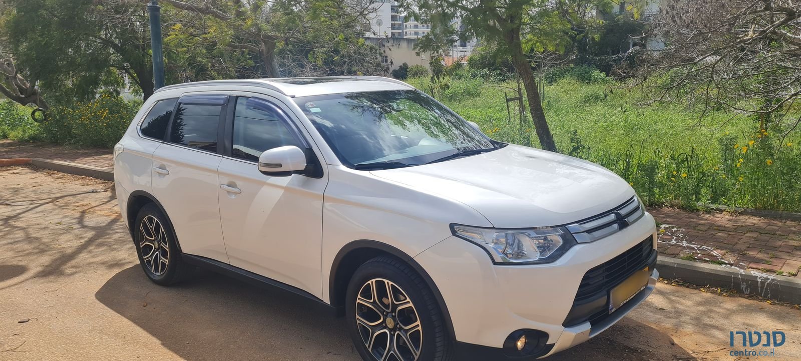 2015' Mitsubishi Outlander מיצובישי אאוטלנדר photo #1