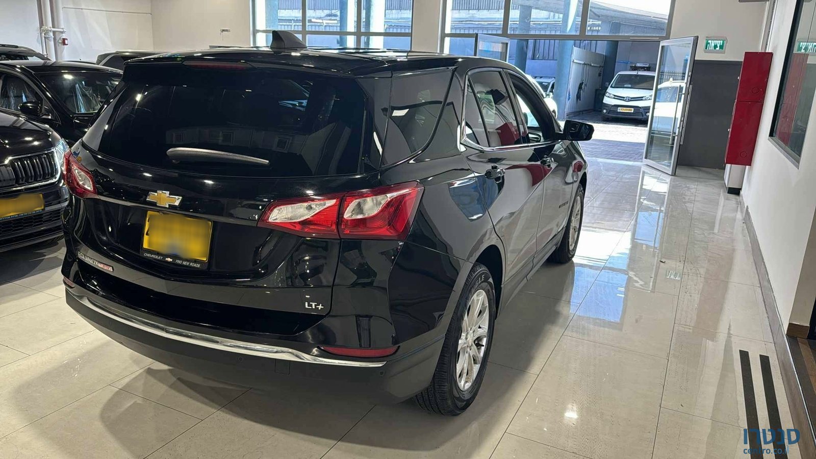 2021' Chevrolet Equinox photo #3