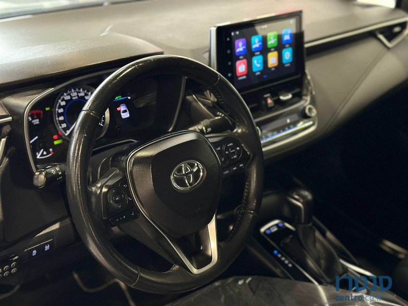 2021' Toyota Corolla photo #5