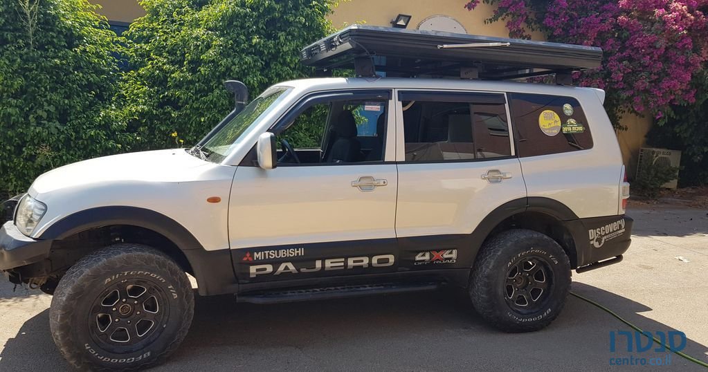 2002' Mitsubishi Pajero מיצובישי פג'רו photo #1