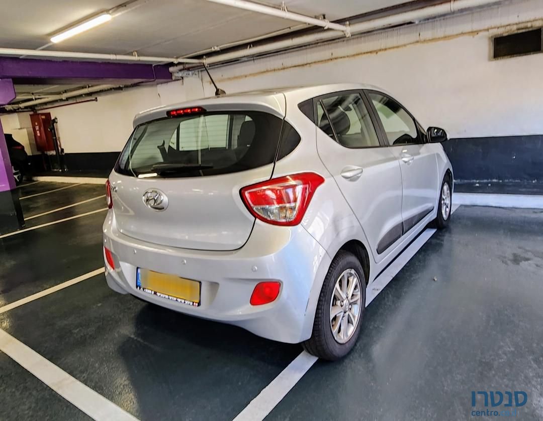 2017' Hyundai i10 יונדאי photo #3