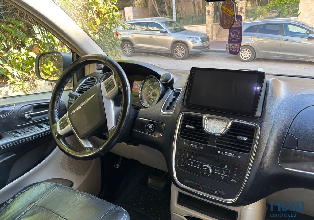 2012' Chrysler Grand Voyager קרייזלר גראנד וויאג'ר photo #5