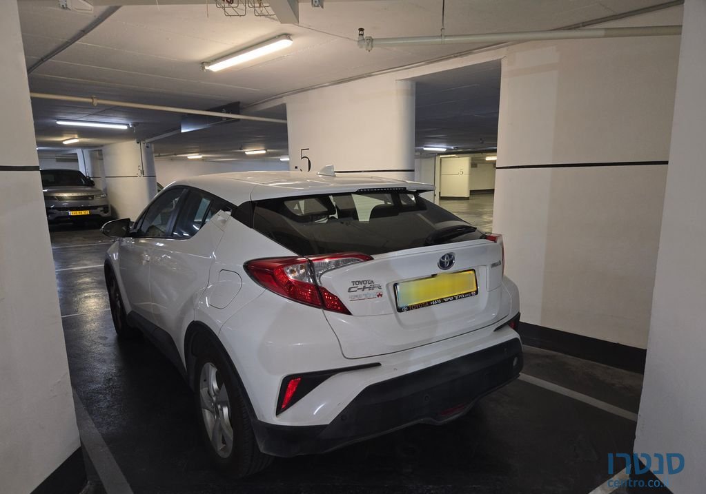 2019' Toyota C-HR טויוטה photo #3