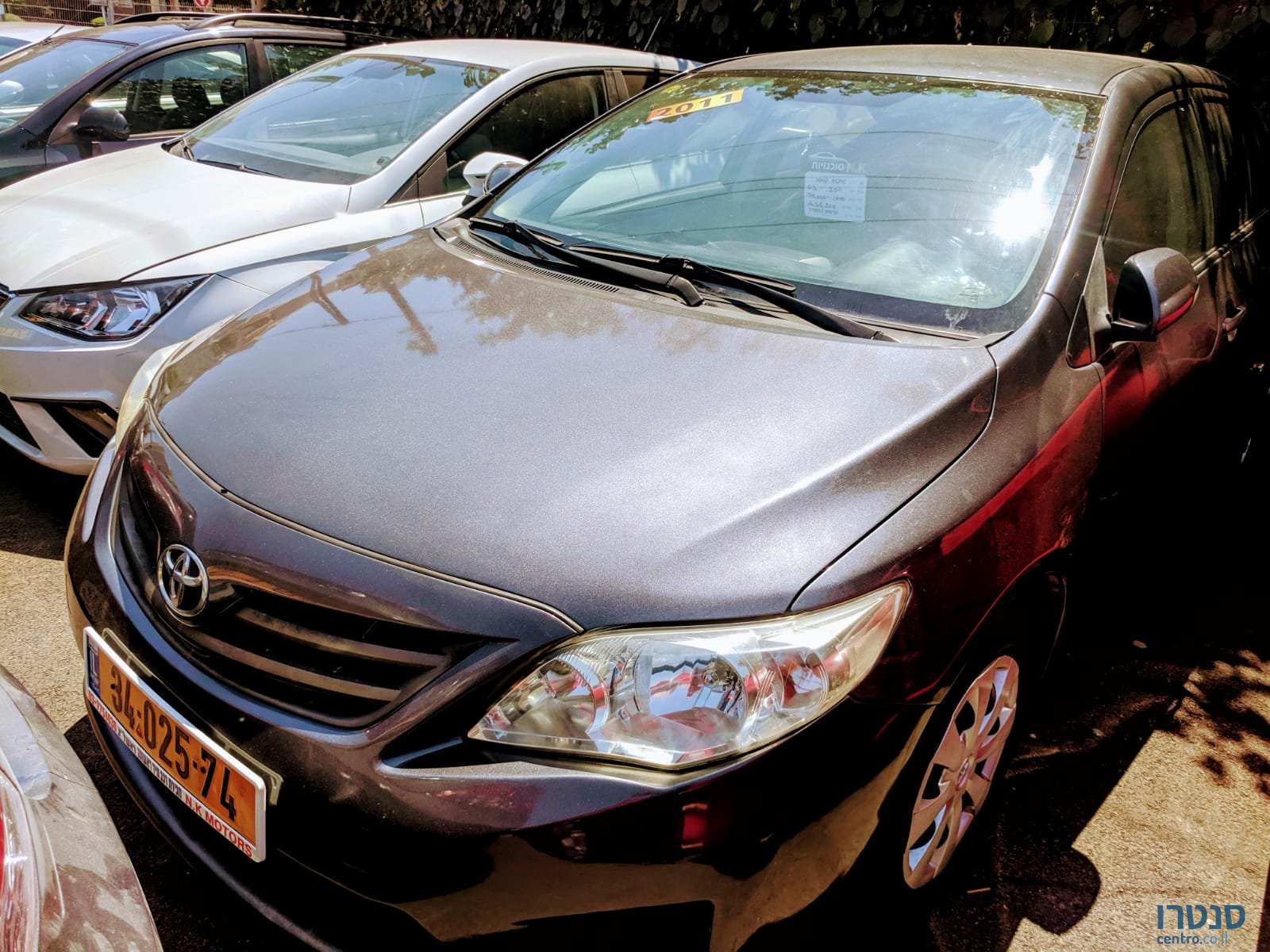 2011' Toyota Corolla photo #2