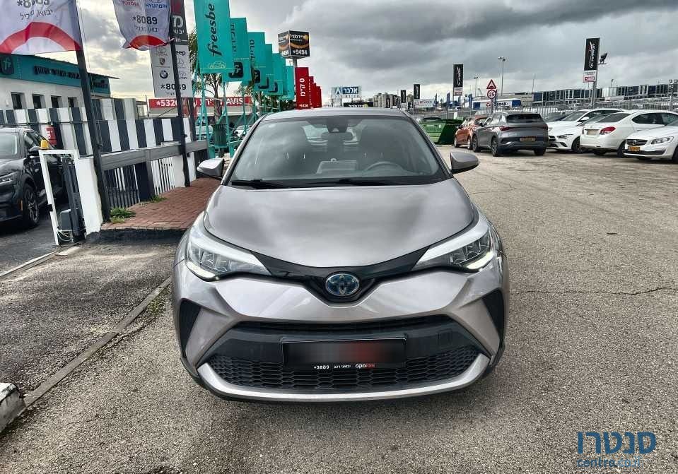 2021' Toyota C-HR טויוטה photo #2