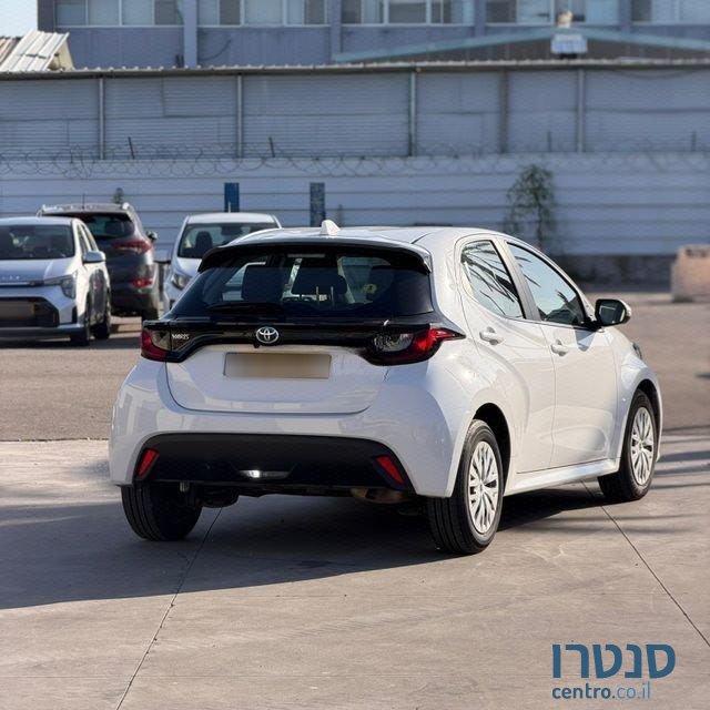 2023' Toyota Yaris טויוטה יאריס photo #3