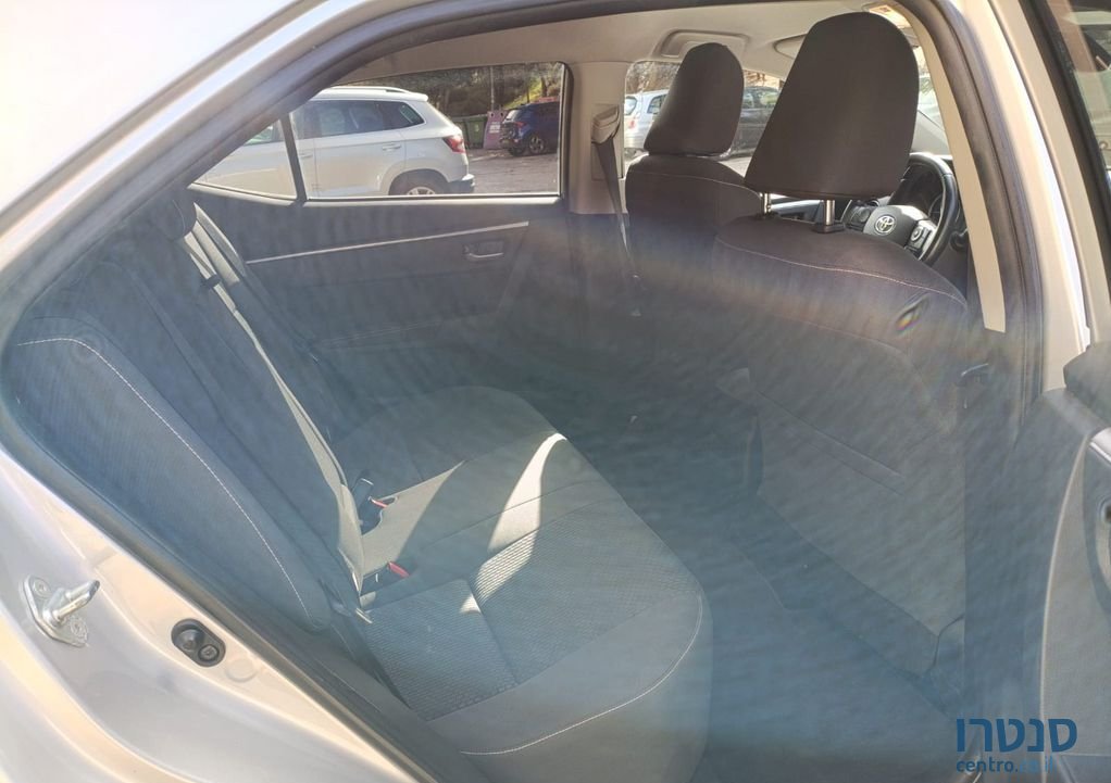 2018' Toyota Corolla טויוטה קורולה photo #1