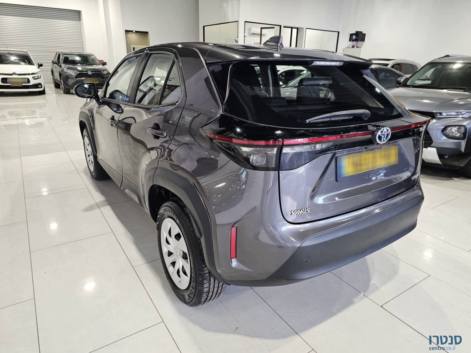 2022' Toyota Yaris Cross photo #4