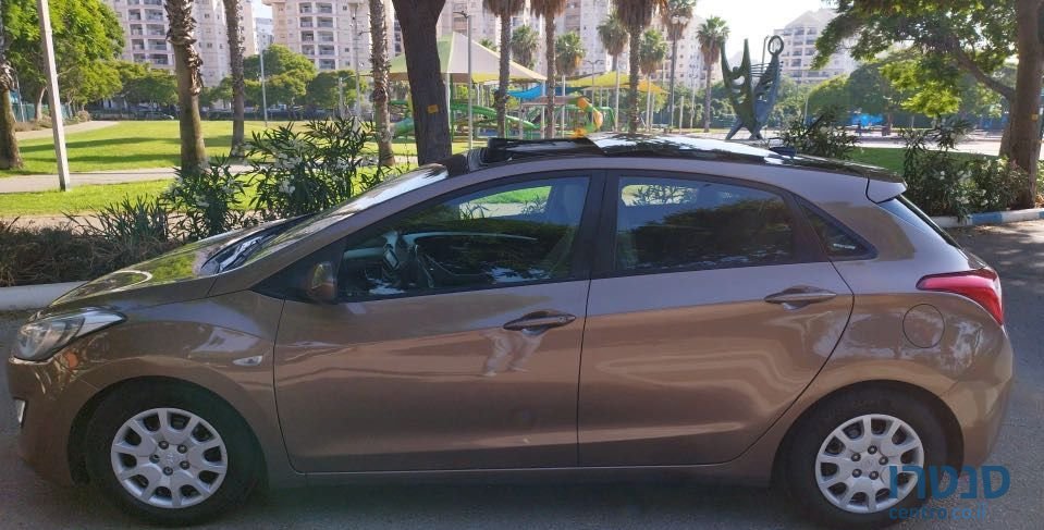 2014' Hyundai i30 יונדאי photo #4