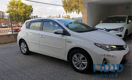 2014' Toyota Auris טויוטה אוריס photo #4