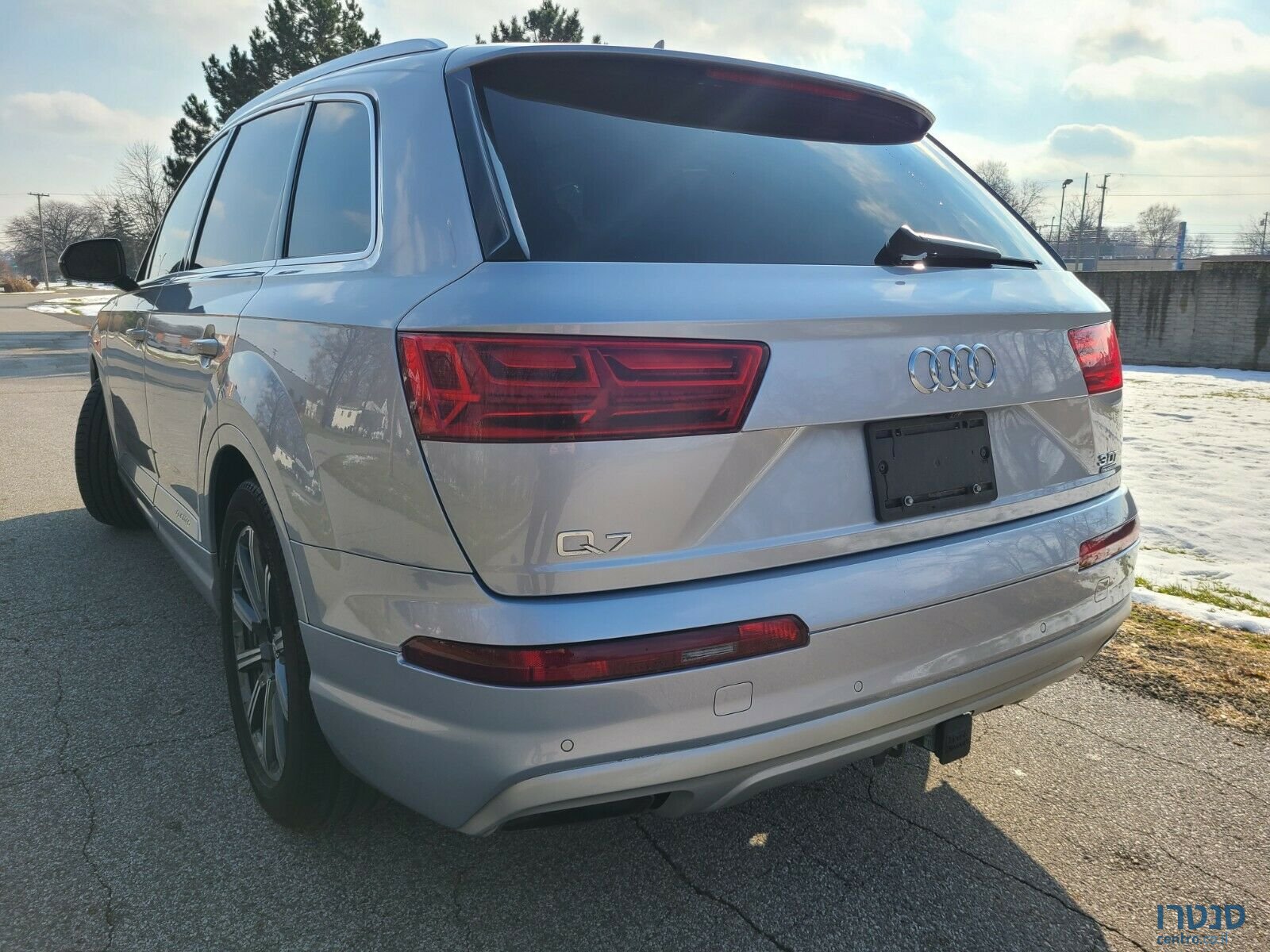 2019' Audi Q7 photo #5