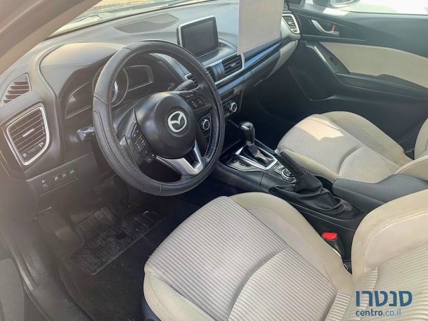 2014' Mazda 3 photo #3