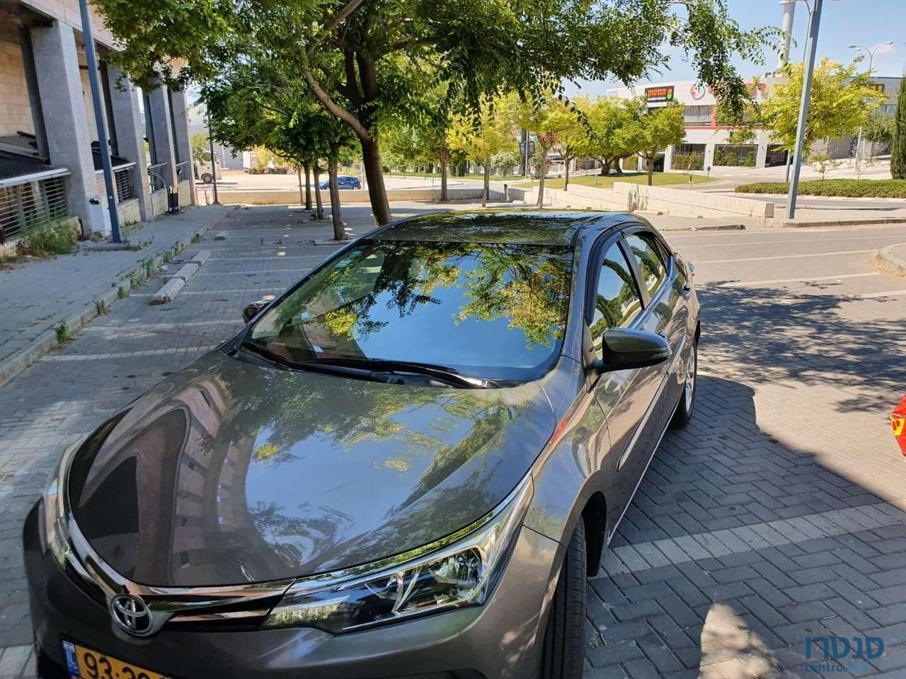 2017' Toyota Corolla טויוטה קורולה photo #1