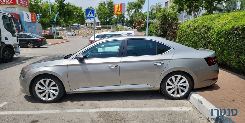2017' Skoda Superb סקודה סופרב photo #5